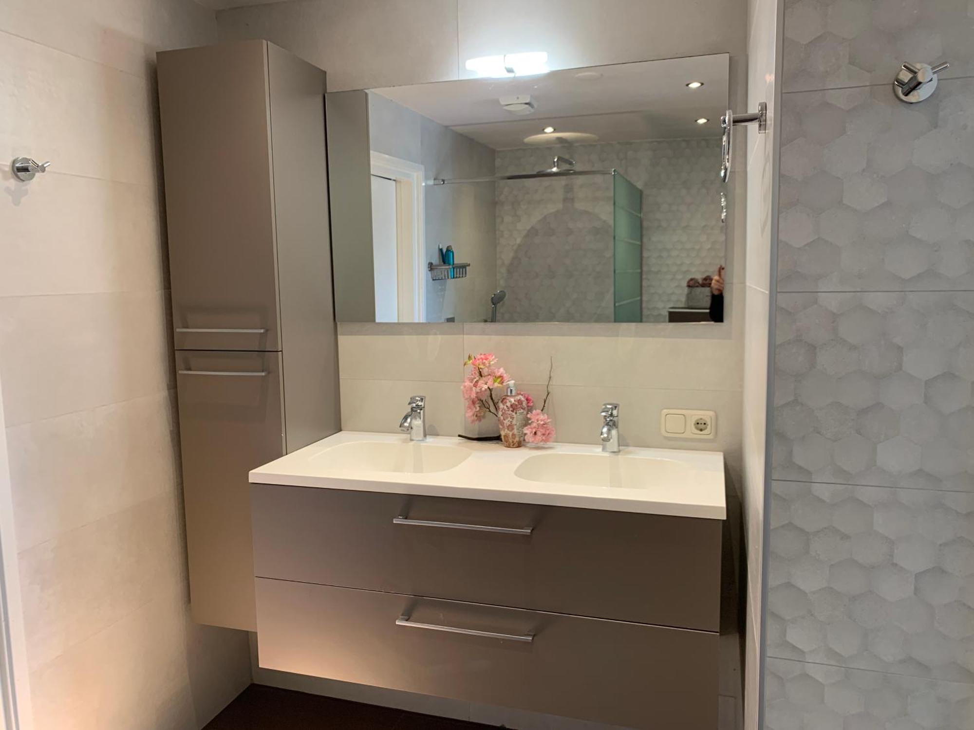 Comfortabele Familie Suite Met 2 Slk, Speelzolder, Balkon, Airco Den Ham Exterior foto